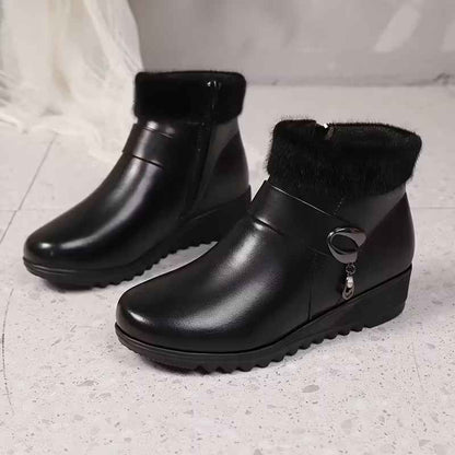 Women’s Wide-Fit Faux-Fur Collar Winter Ankle Boots