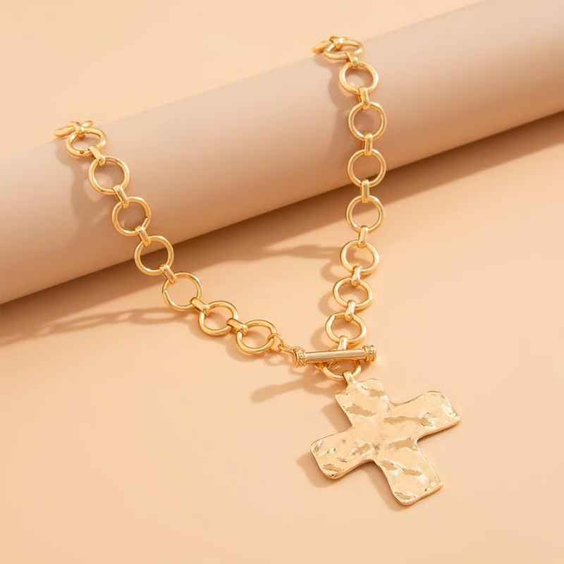 Women’s Hammered Cross Pendant Necklace
