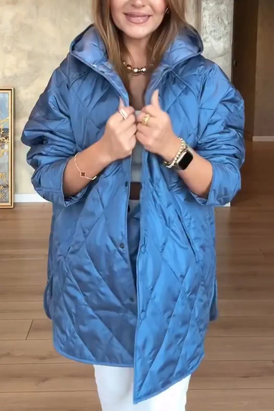 Women's casual coat with a solid colour check hood