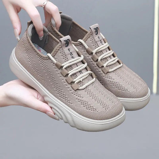 New soft-soled knitted women's shoes