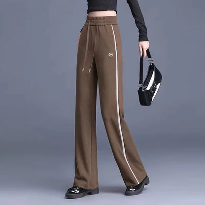 Women’s Slim-Look Wide-Leg Sweatpants