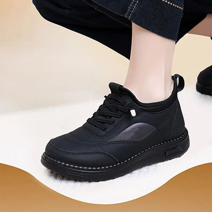 Women's winter shoes with soft sole and plush lining