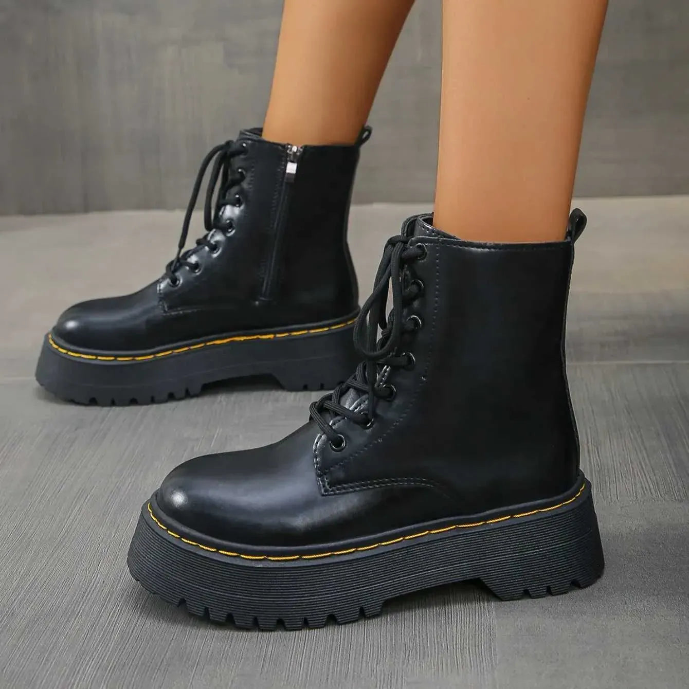 Women’s Side-Zip Comfort Leather Boots