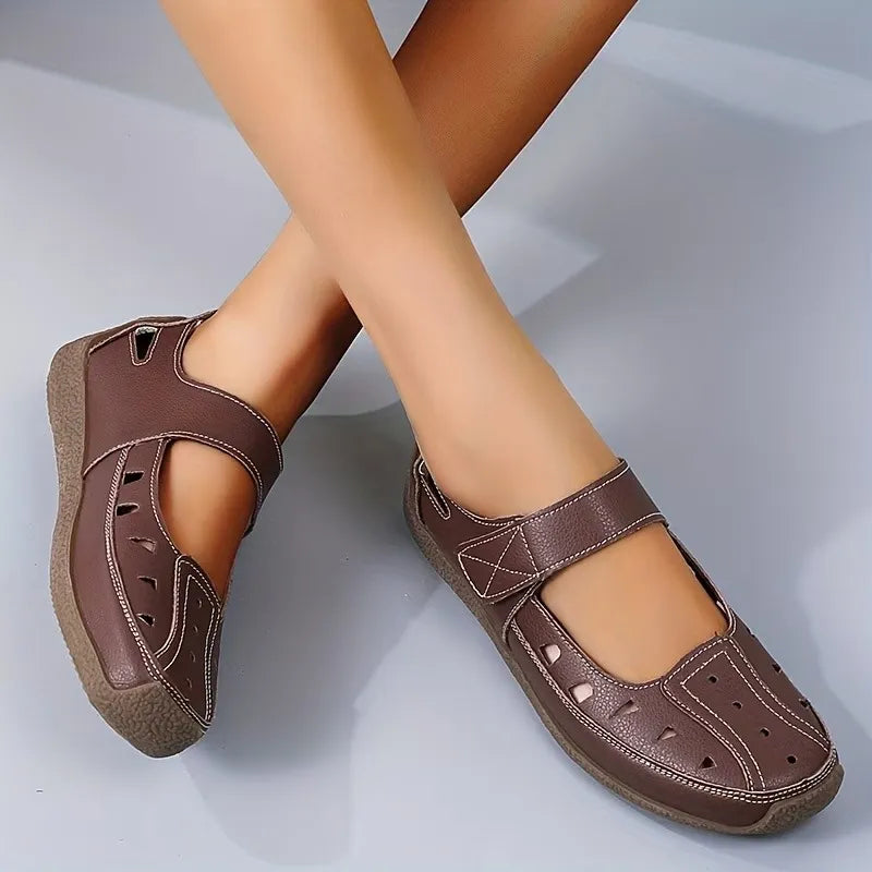 Women's Cut-Out Mary Jane Flat Shoes