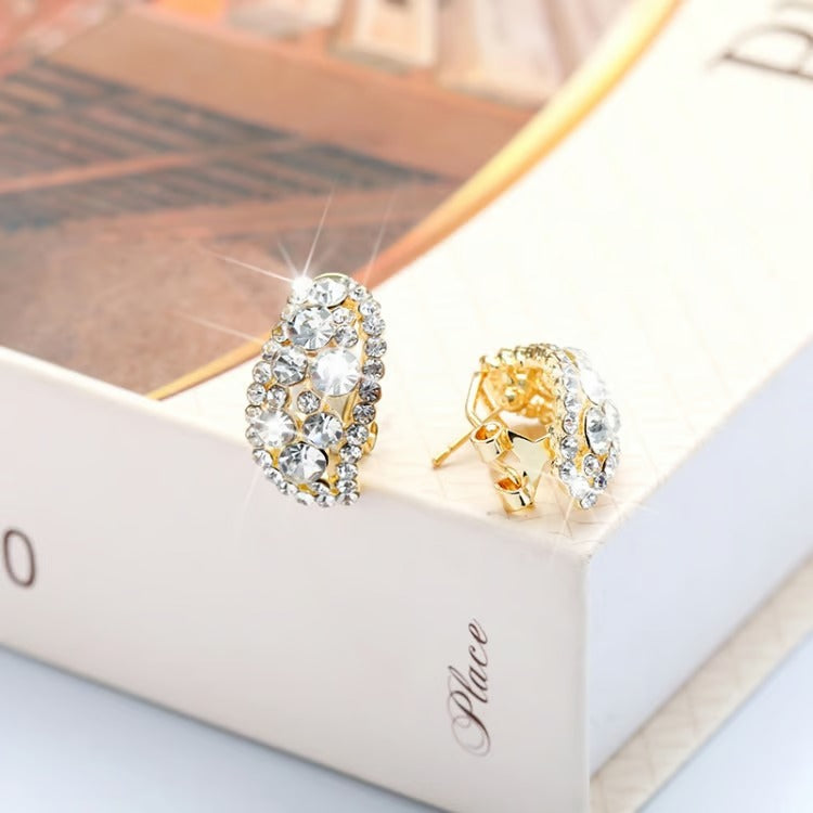 Elegant Oval Hoop Earrings