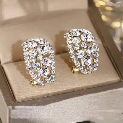 Elegant Oval Hoop Earrings
