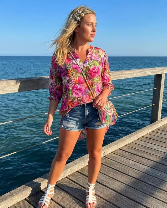 Women’s Lightweight Floral V-Neck Blouse with Relaxed Fit