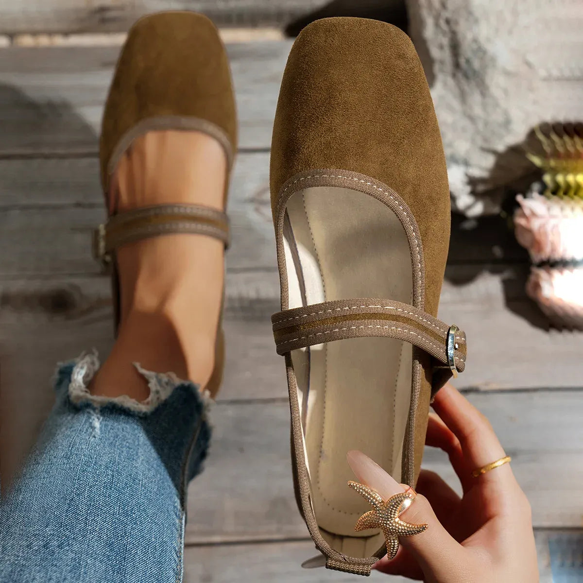 Women’s Retro Mary Jane Buckle Strap Flats