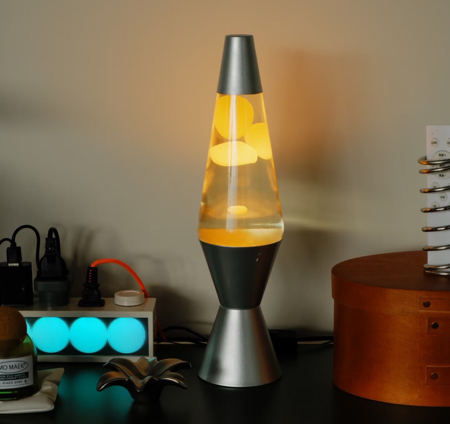 Dynamic Wax Lava Lamp Universe Mood Light