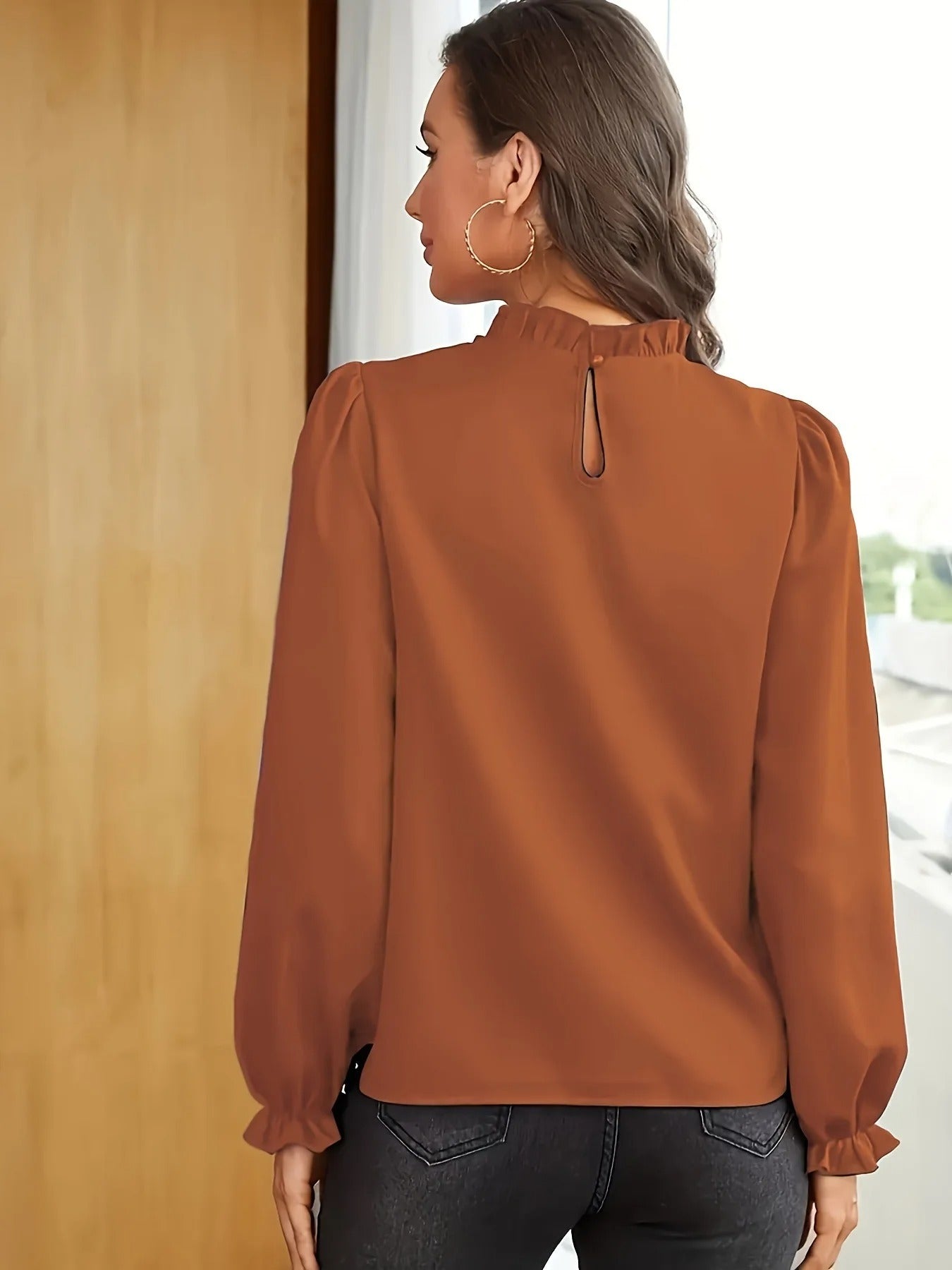 Women’s Ruffle-Collar Puff-Sleeve Blouse