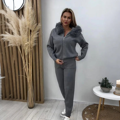 Women’s Plush Collar Zip-Up Hoodie and Jogger Loungewear Set