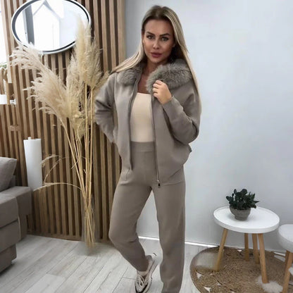 Women’s Plush Collar Zip-Up Hoodie and Jogger Loungewear Set