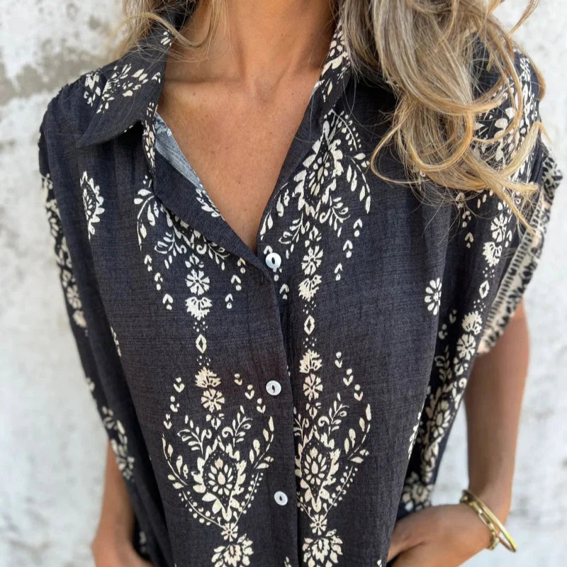 Women’s Relaxed Printed V-Neck Short Sleeve Dress with Pockets