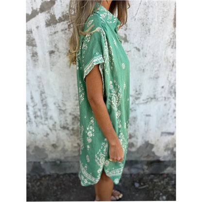 Women’s Relaxed Printed V-Neck Short Sleeve Dress with Pockets