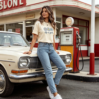 Women's Life Is Good Daisy T-Shirt