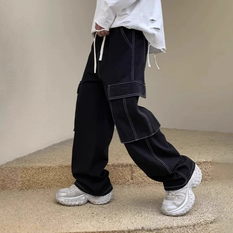 Men’s Wide-Leg Cargo Jeans