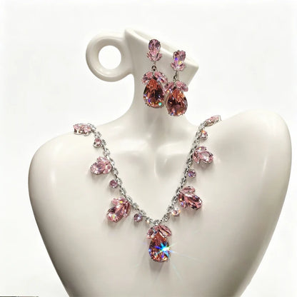Elegant Tulip Necklace and Earrings Set