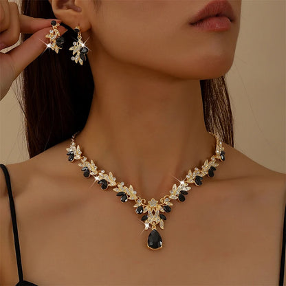Sparkling Teardrop Necklace and Earrings Set