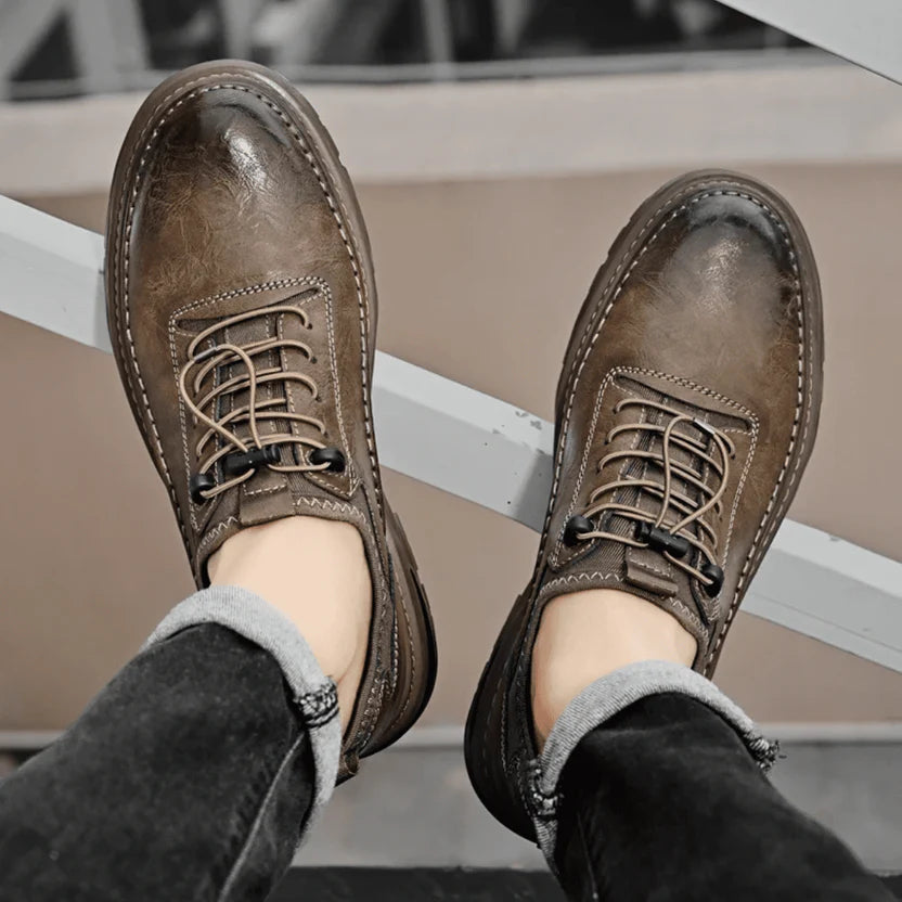 Men’s Low Cut Leather Comfort Trainers