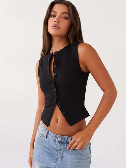 Women’s Ribbed Sleeveless Button-Front Crop Top