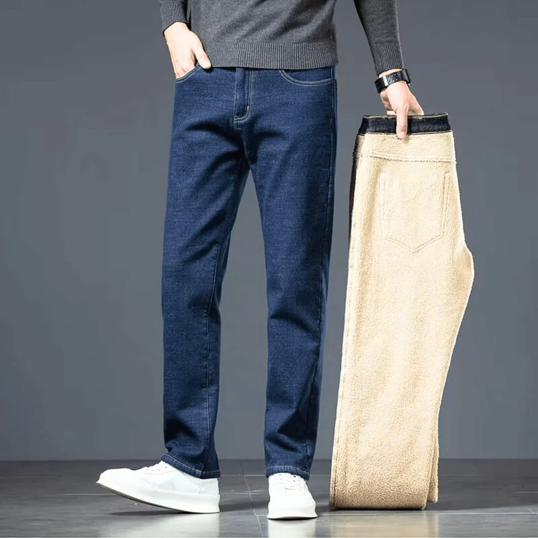 Men’s Fleece-Lined Straight-Leg Jeans