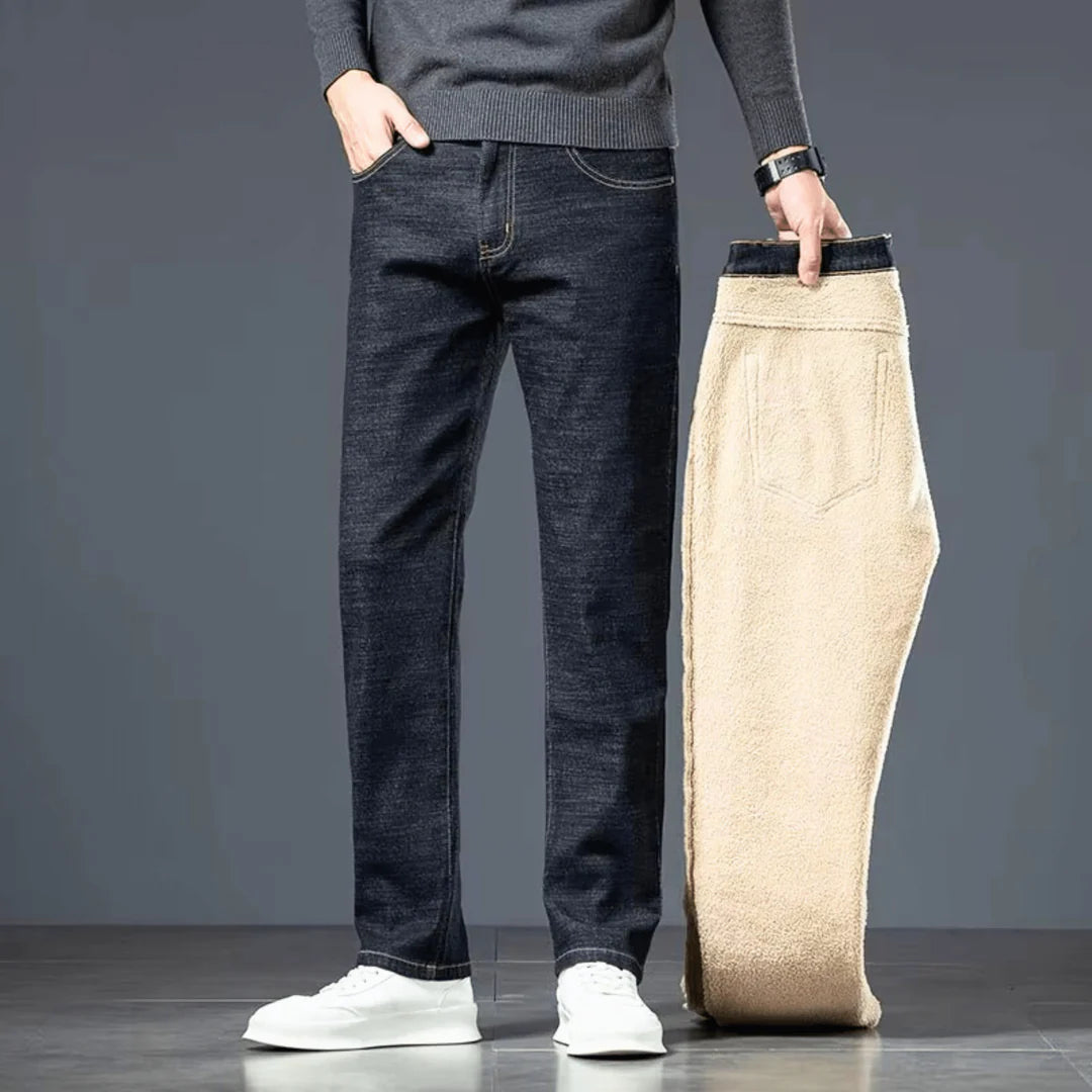Men’s Fleece-Lined Straight-Leg Jeans