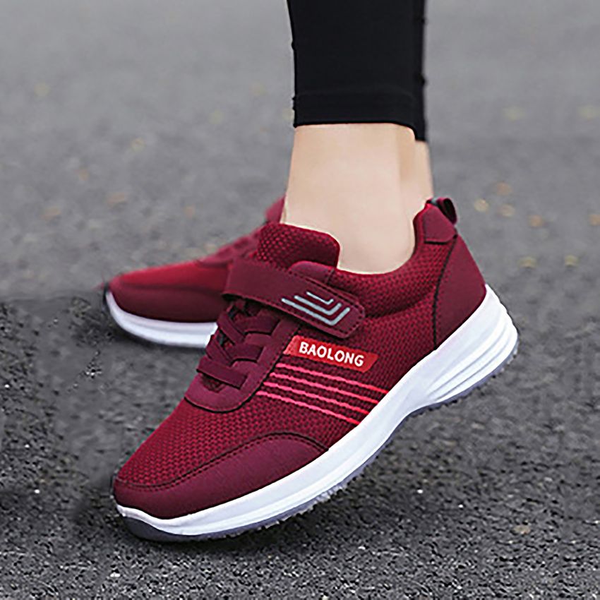 Women’s Walking Sneakers