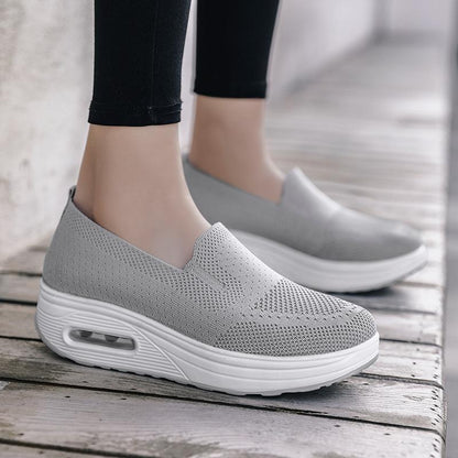 Women’s Comfortable Sneakers